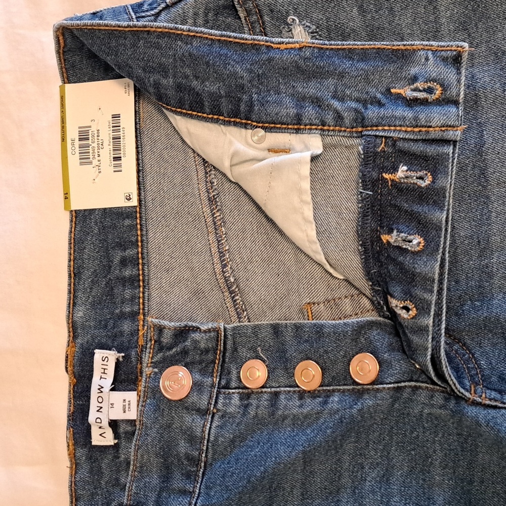 And Now This Trendy Plus Size Distressed High-Rise Denim Shorts - Cali - Picture 3 of 6